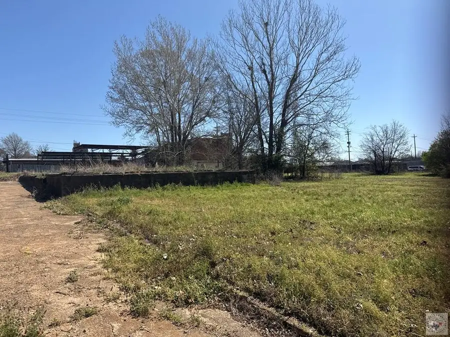 500 W Broad St, Texarkana, TX 75501 - #2