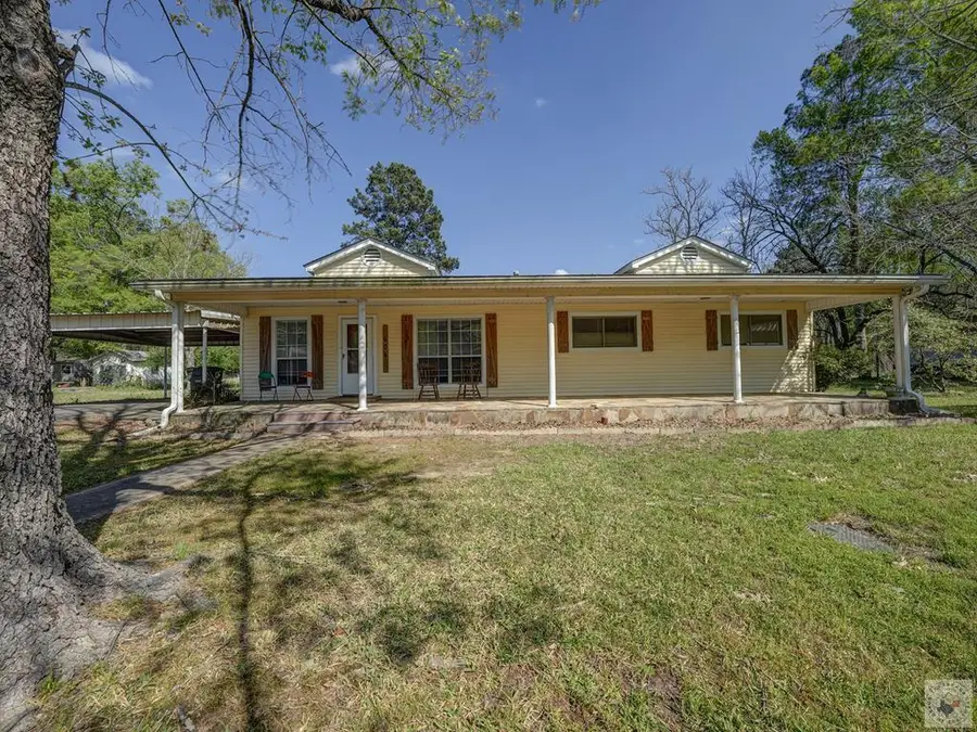 604 N Bell St., Foreman, AR 71836 - #3