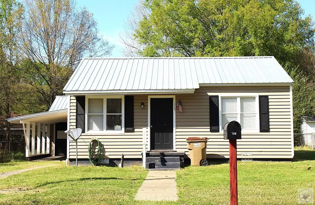 117 E Ave H, Hooks, TX 75561 - #1