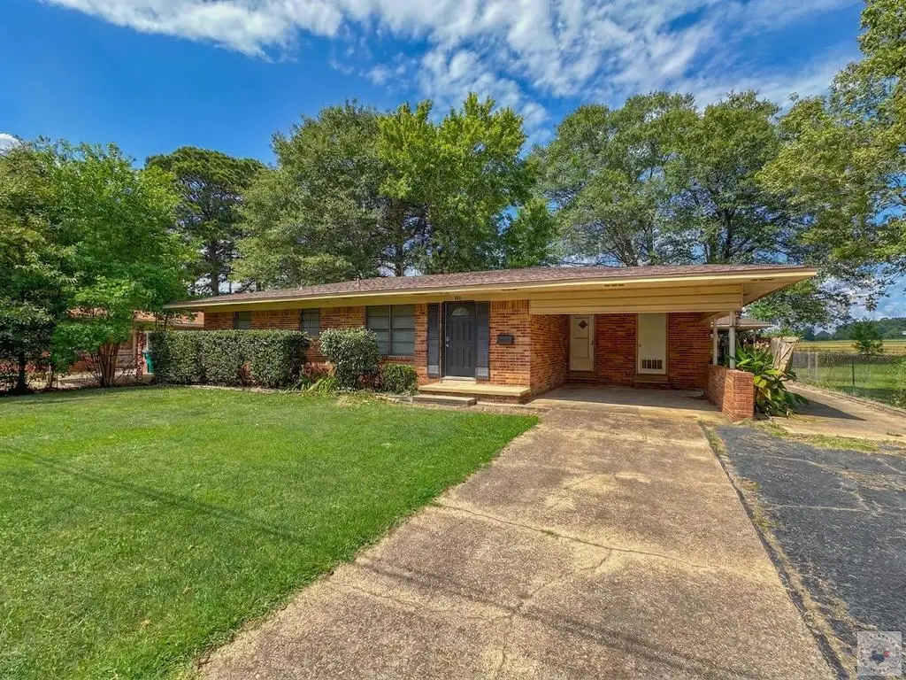 126 Wood St, De Kalb, TX 75559 - #1