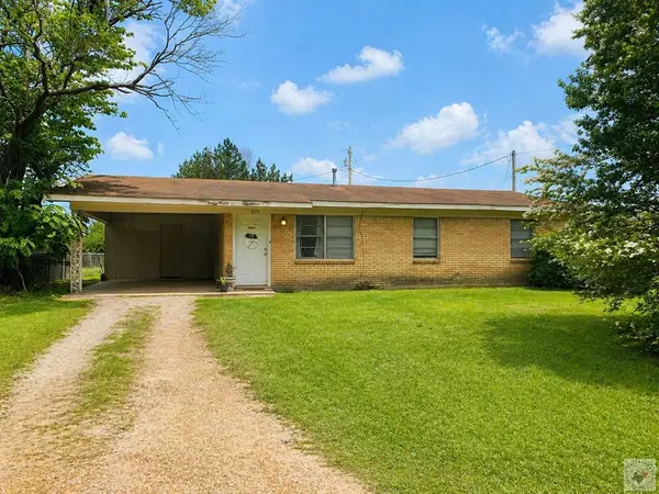 824 Bluebonnet, Atlanta, TX 75551