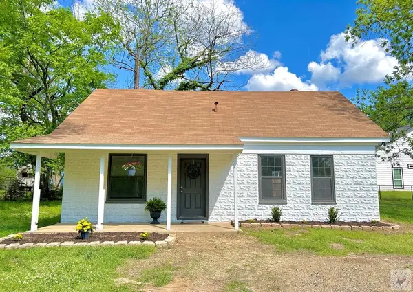 1917 S Spruce St, Texarkana, TX 75501