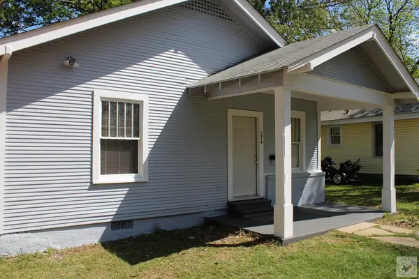 1014 W 5th Street, Hope, AR 71801