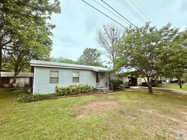 607 N Ellis St, New Boston, TX 75570