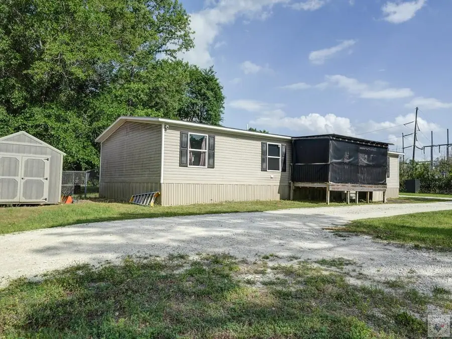 1132 N Mccoy Blvd, New Boston, TX 75570 - #3