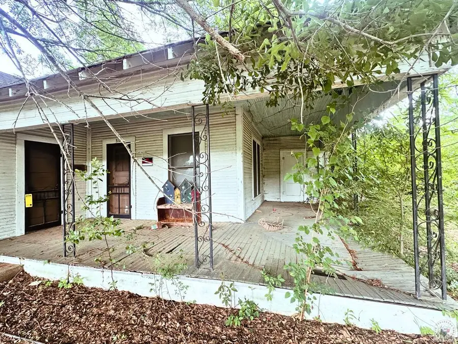 512 N Ellis St, New Boston, TX 75570 - #2