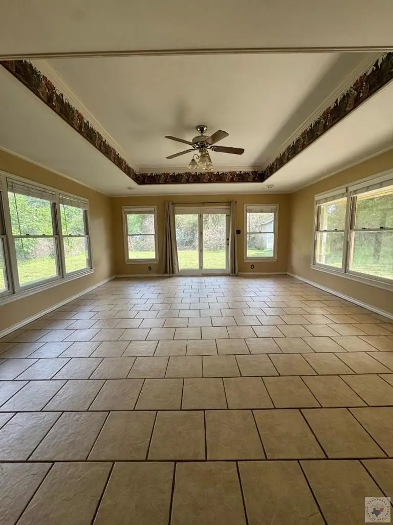 120 E Greenfield, Wake Village, TX 75501 - #3