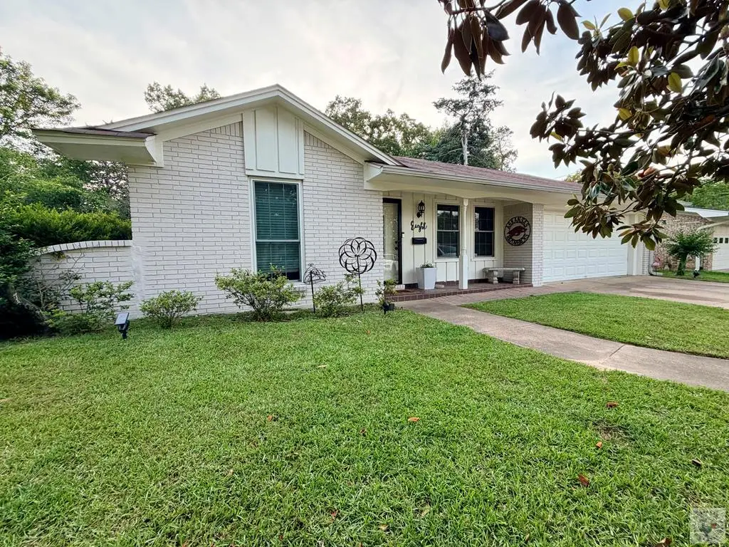 8 Holloway Pl, Texarkana, TX 75503 - #1