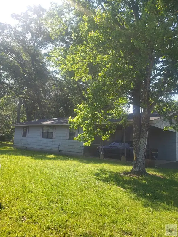 129 Holly Ln., Lockesburg, AR 71846