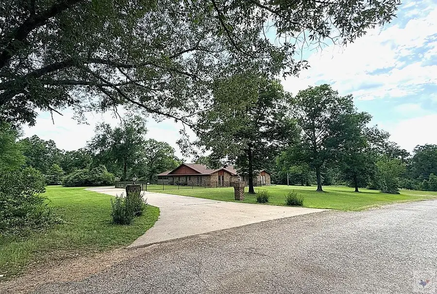 4808 Country Rd., Texarkana, AR 71854 - #2
