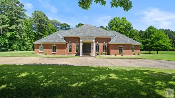 8204 Thames Cir., Texarkana, TX 75503