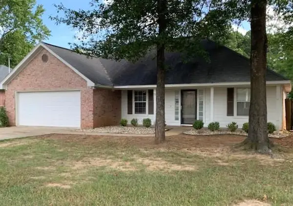 77 Green Oak Cr., Nash, TX 75569