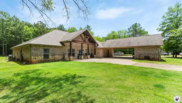 1242 Cr 2108, Hooks, TX 75561