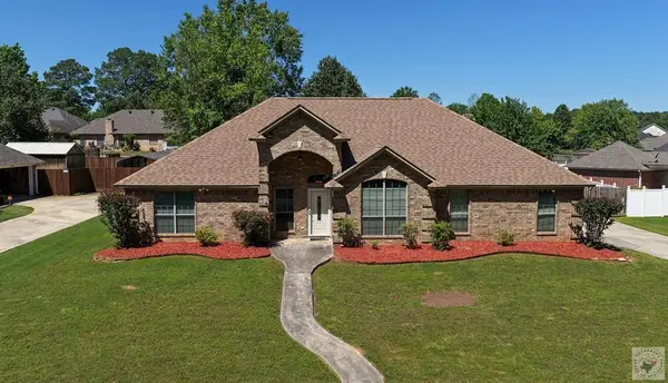 1027 Brown Drive, Wake Village, TX 75501
