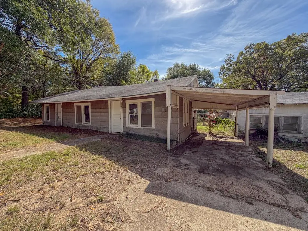 507 W 38th, Texarkana, TX 75501 - #1