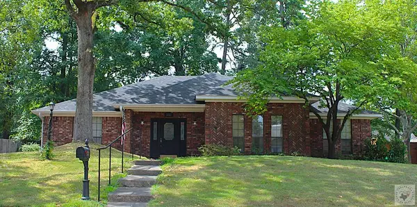 3707 Maplecrest, Texarkana, TX 75503