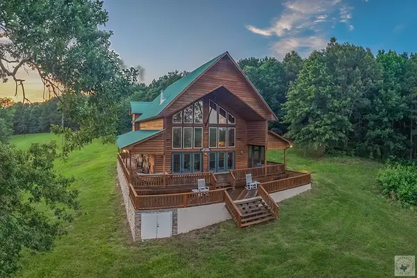 252 County Road 2110, Atlanta, TX 75551