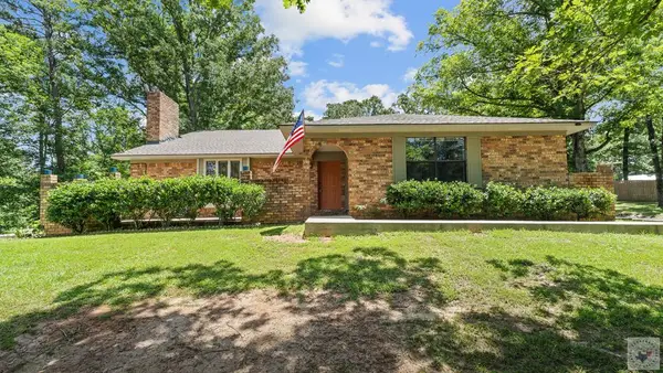 803 Woodland Lake Drive, Atlanta, TX 75551