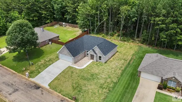 801 Willow Oak Drive, Atlanta, TX 75551