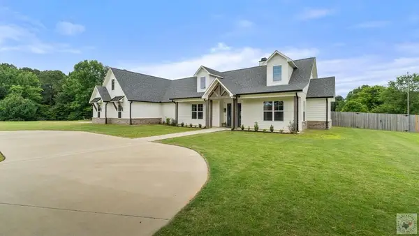 5601 W Kyle St, Texarkana, TX 75503