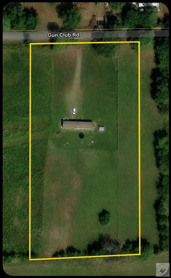 1896 Gun Club Rd, Texarkana, TX 75501