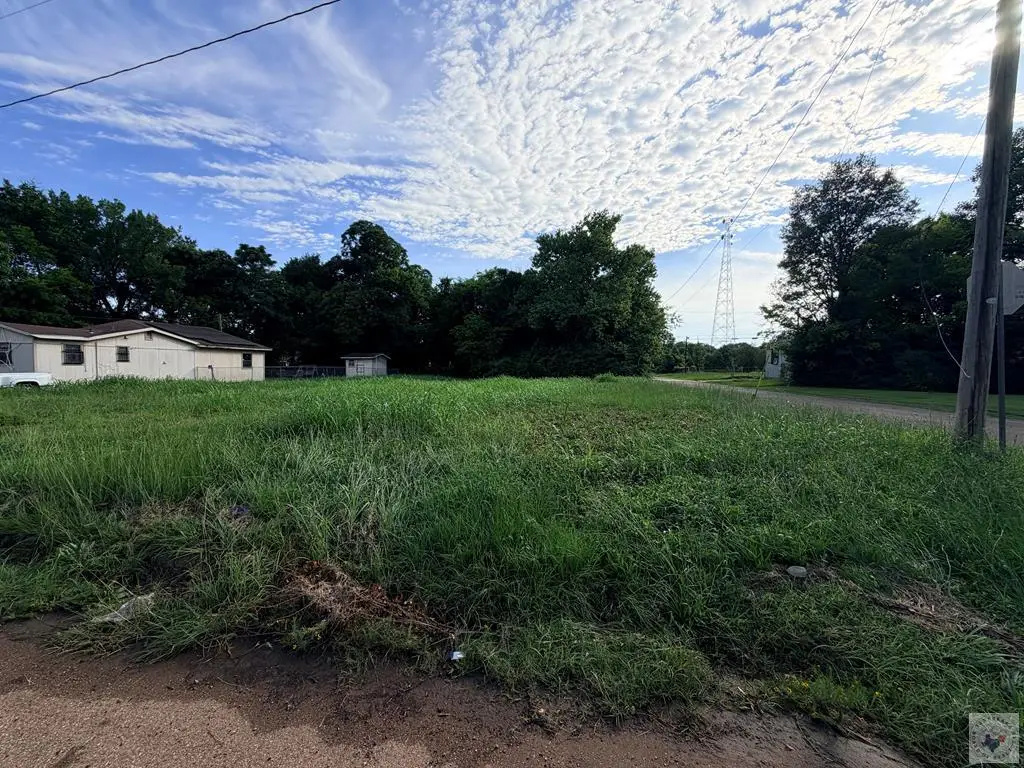 1423 Oak St, Texarkana, TX 75501 - #1
