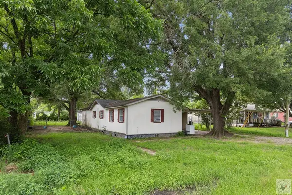 1003 Brooks, New Boston, TX 75570