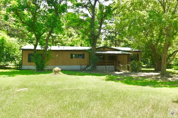467 County Road 2122, Douglassville, TX 75560