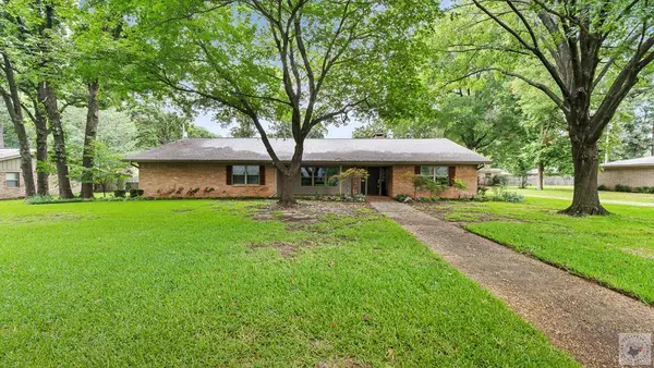 6 Knightsbridge Pl, Texarkana, TX 75503