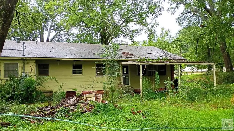 302 Butler Street, Atlanta, TX 75551 - #2