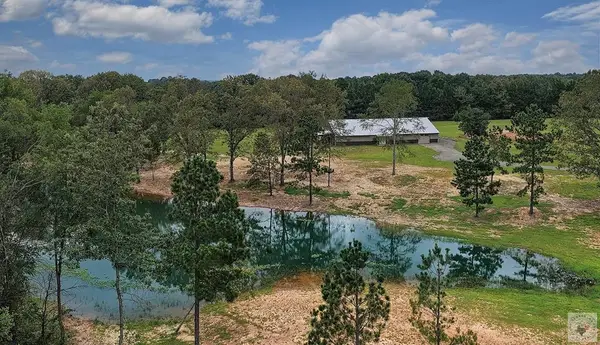 1963 Fm 44 East, DeKalb, TX 75559