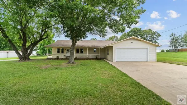 5 Stallion Dr, Texarkana, AR 71854