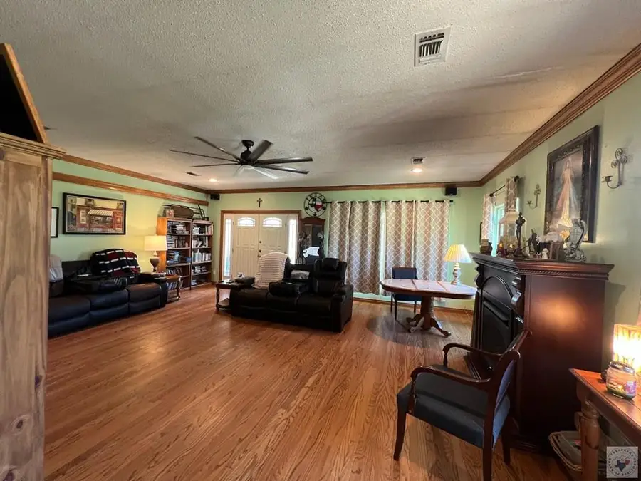 1105 Cr 3306, De Kalb, TX 75559 - #2