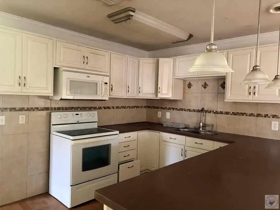 10258 W 7th Street, Texarkana, TX 75501 - #2
