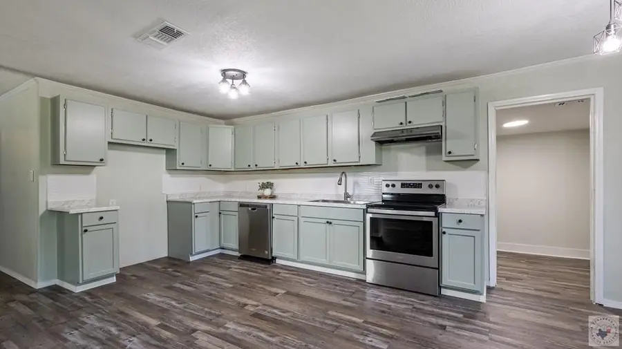 13 Meade Pl, Hooks, TX 75561 - #3
