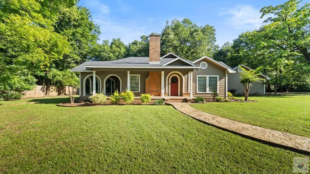 110 Community Dr, Douglassville, TX 75560 - #1