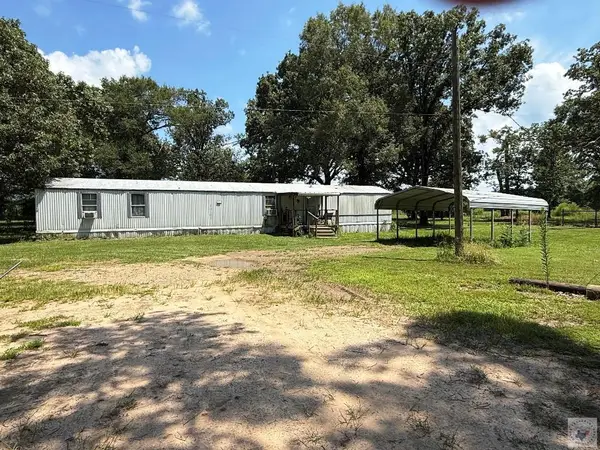13105 Hwy 259, DeKalb, TX 75559