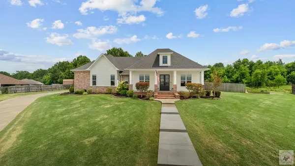 104 Jay Ln, Texarkana, AR 71854
