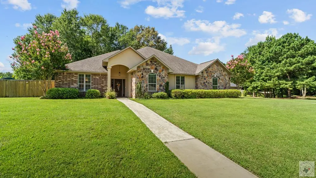 1049 Brown Dr, Wake Village, TX 75501 - #1