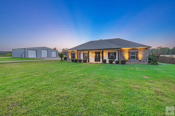 7655 Fm 1398, Hooks, TX 75561