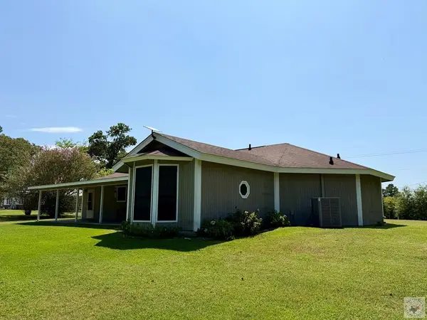 807 S Main, Linden, TX 75563