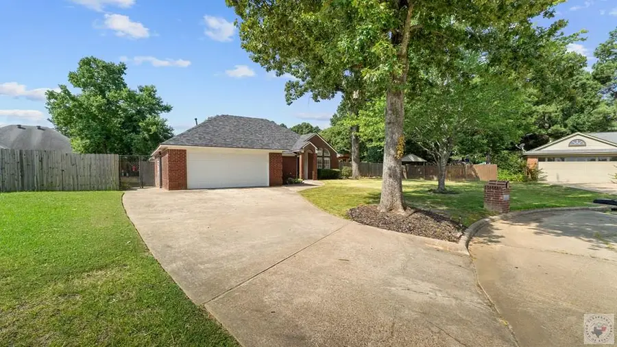 3017 Newport Ave., Texarkana, TX 75503 - #3