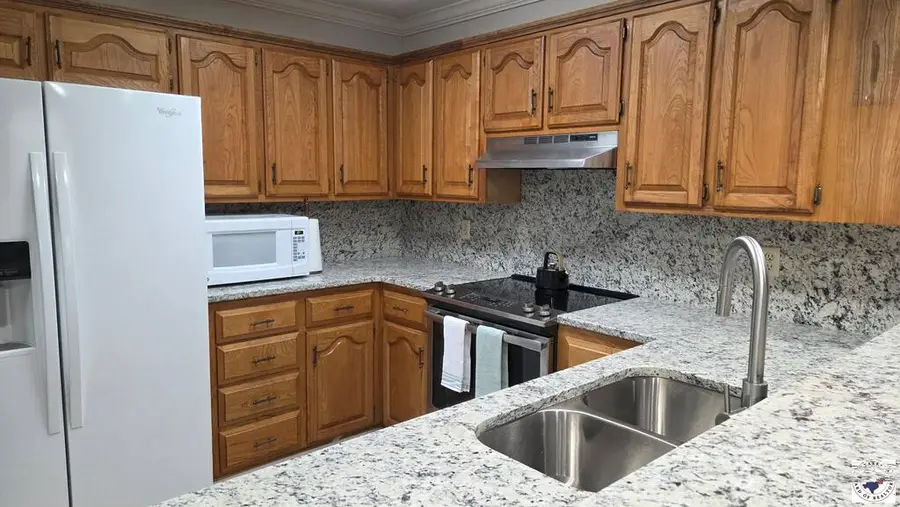 3501 Skyline, Texarkana, TX 75503 - #3