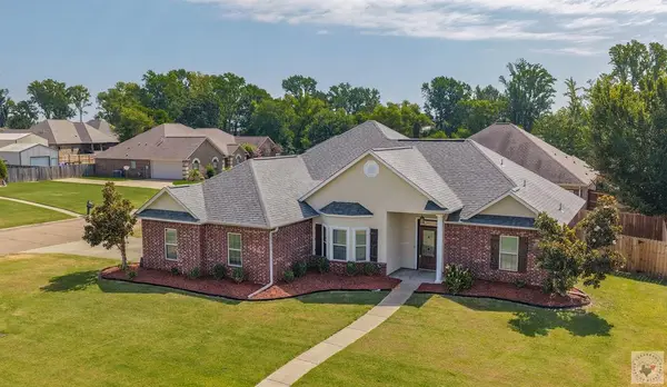 12 Irongate Dr, Texarkana, TX 75503