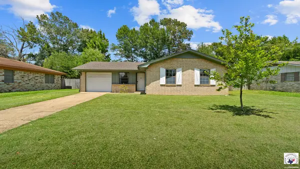 21 N Hermitage, Texarkana, AR 71854