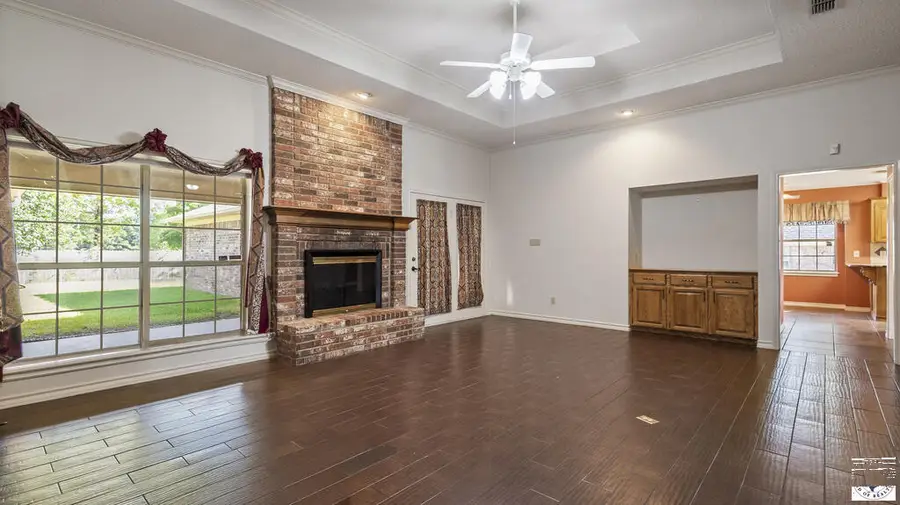 137 Westline Rd, Wake Village, TX 75501 - #3