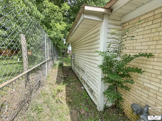 2302 N Akin, Texarkana, TX 75501 - #2