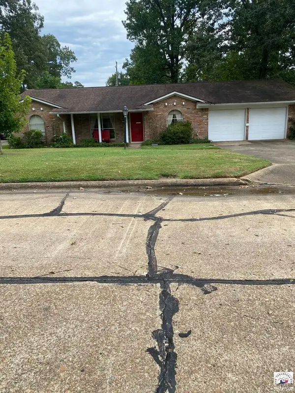 81 Valley Rd, Texarkana, TX 75503