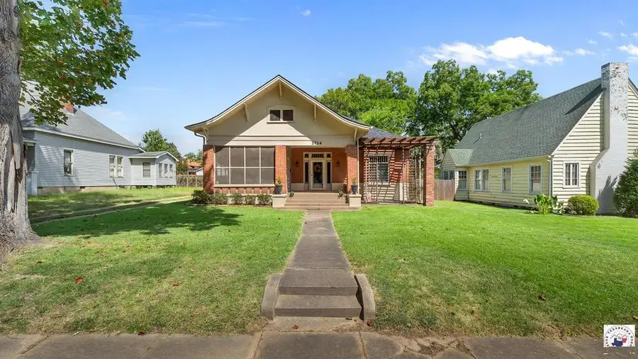 2714 Olive St, Texarkana, TX 75503 - #2