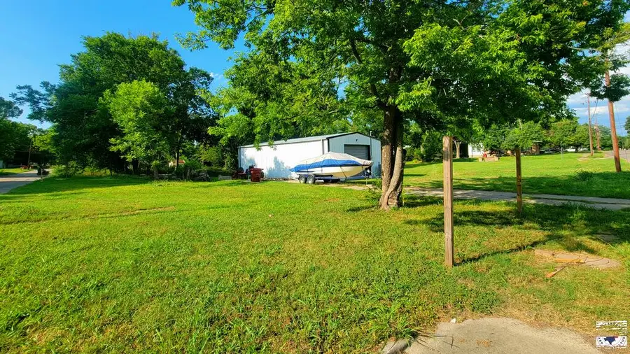 805 S Walnut, Clarksville, TX 75426 - #3